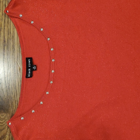 Womens Black Rivet red sparkly round neck sweater size M - Picture 2 of 5